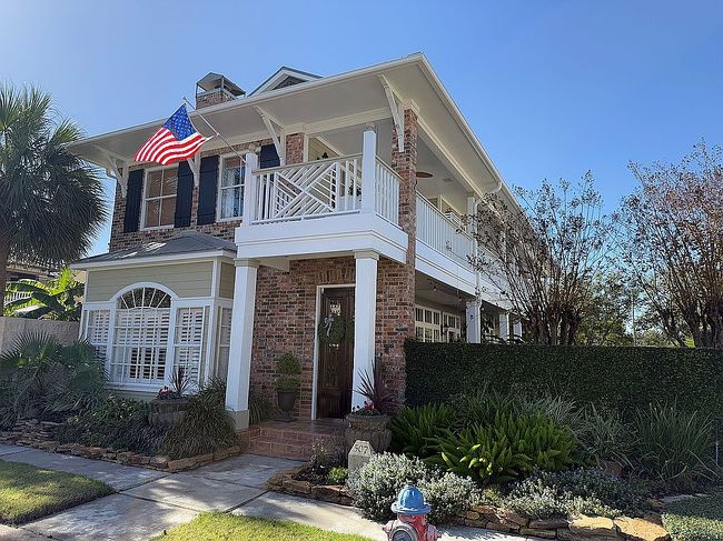 507 Harborside Way, Kemah, TX