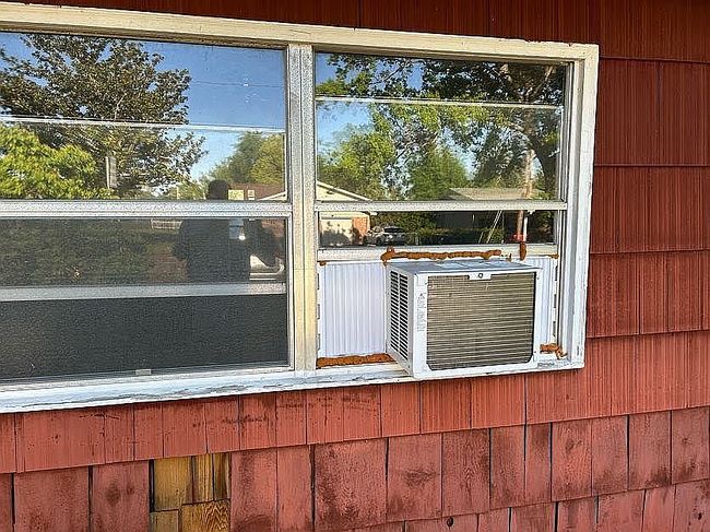 Image of 720 N 79th Ave