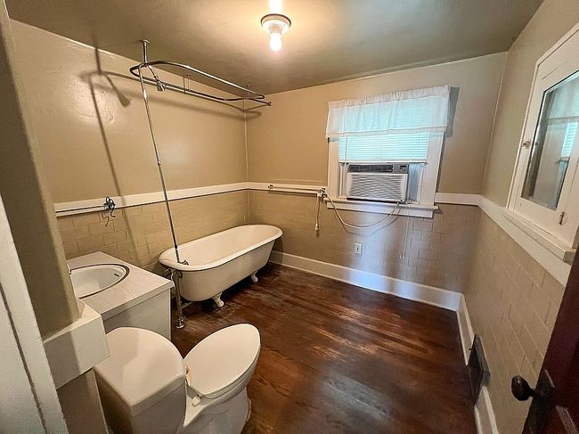 Image of 1304 Hinkley Ave Nw