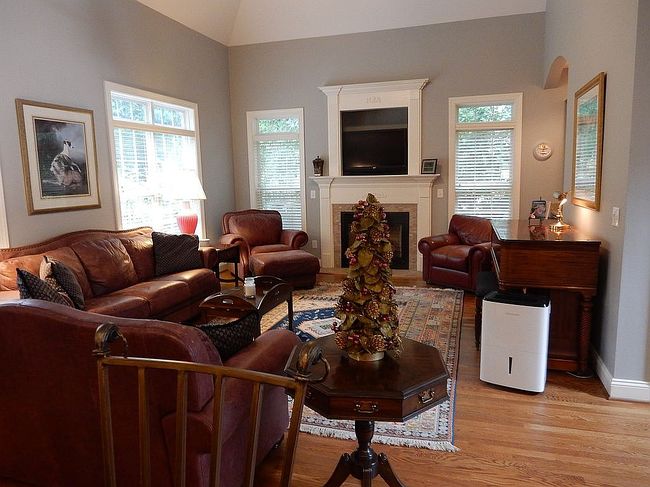 Photo of 6095 Brixham Dr, Greensboro, NC