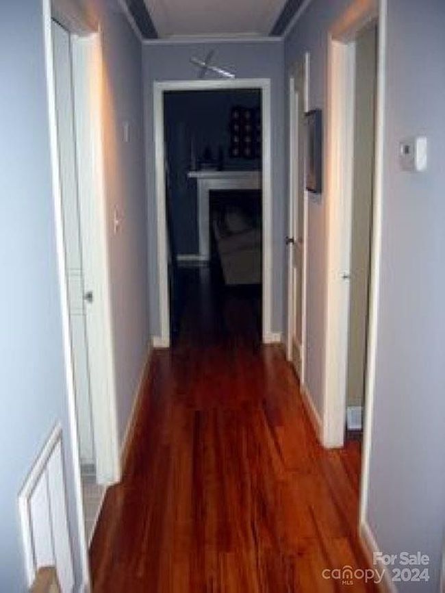 Additional photo 1 of property located at 4918 Buckingham Dr