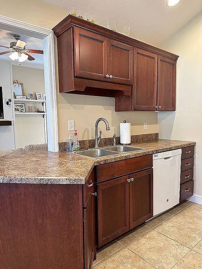 Image of 6 Eagle Ln