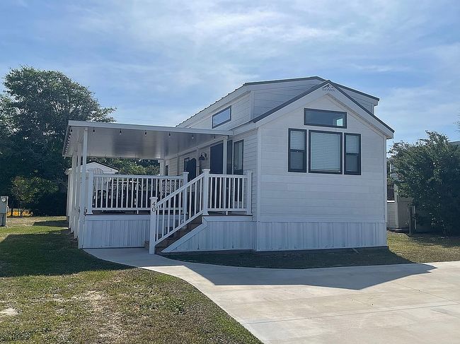 Photo of 1204 Cedar Point Blvd, Cedar Pt, NC