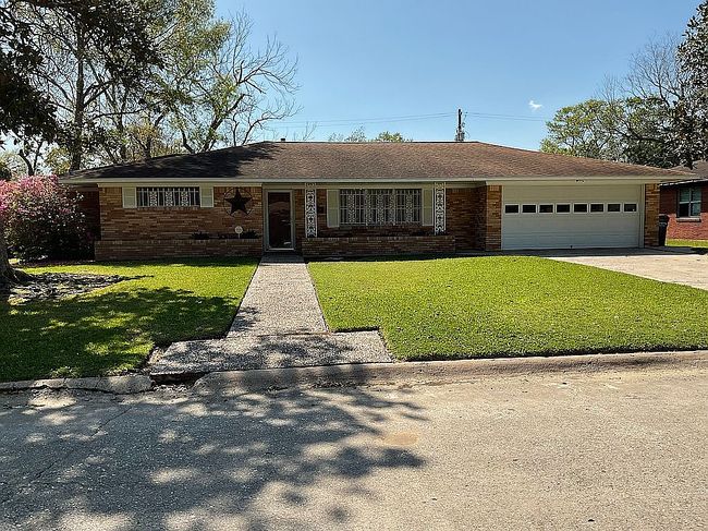 Photo of 1804 Gillette St, Baytown, TX
