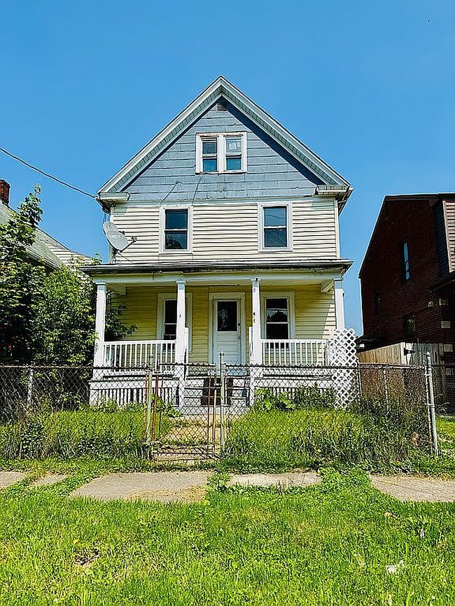 Photo of 445 18th St, Niagara Falls, NY