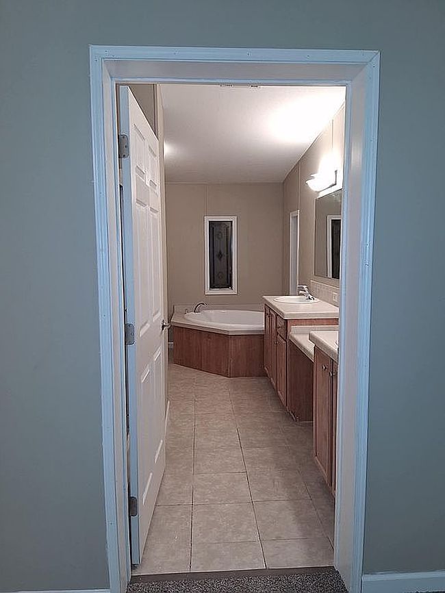 Photo of 18546 Ne 5th Terrace Rd, Citra, FL
