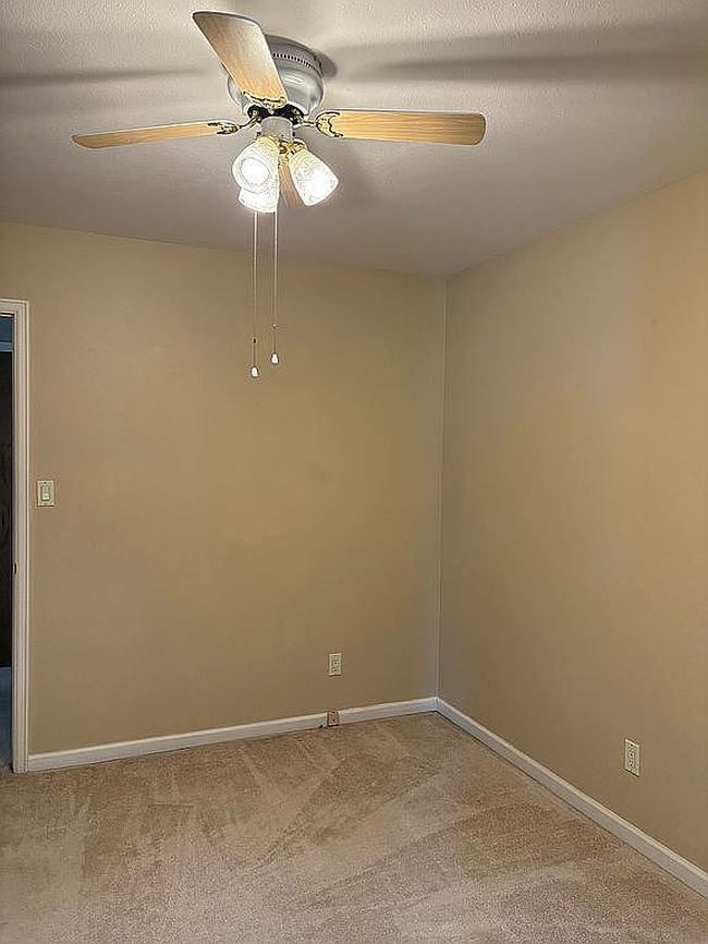 Preview of property located at 2100 Pinion Ave