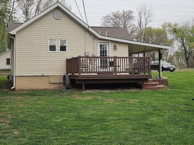Image of 400 E Lake St