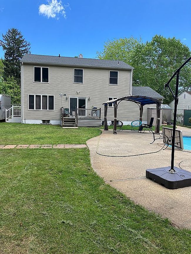 Photo of 11 Jumping Brook Dr, Neptune, NJ