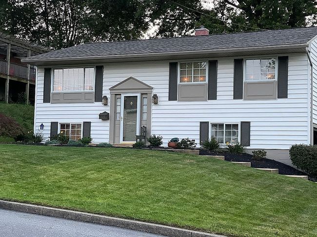 Image of 225 N Jackson St