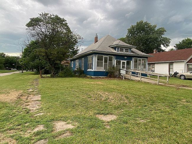 Photo of 203 N Sycamore St, Eureka, KS