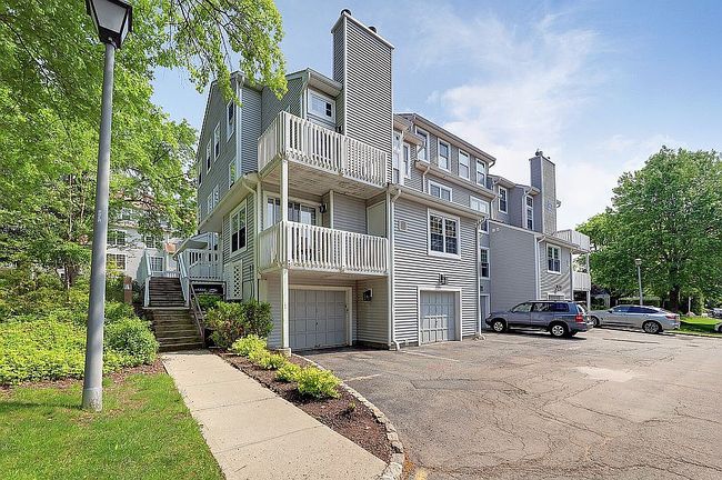 Image of 17 Regency Cir