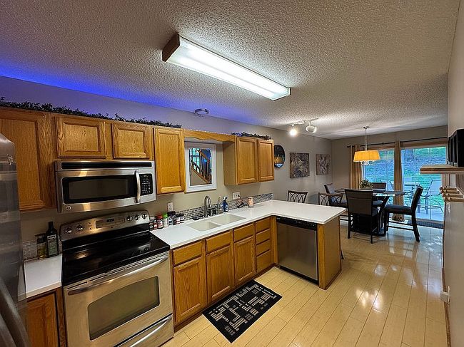Photo of 2247 Grand Ave Unit 12, West Des Moines, IA