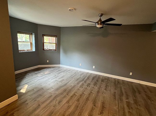 216 S 5th St, Saint Peter, MN