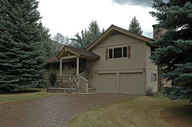 Photo of 400 Fairway Rd, Sun Valley, ID