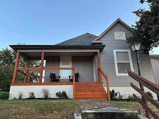 Photo of 1204 Fisk Ave