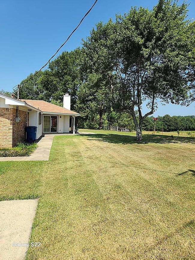Photo of 1241 Country Club Cir, Minden, LA