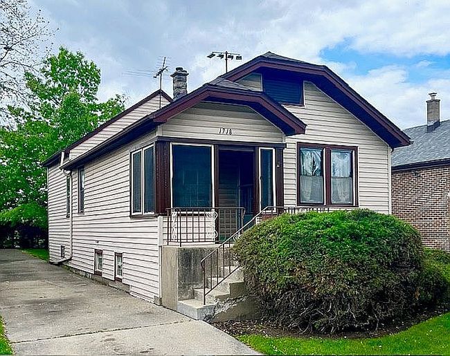 Photo of 1718 N 15th Ave, Melrose Park, IL