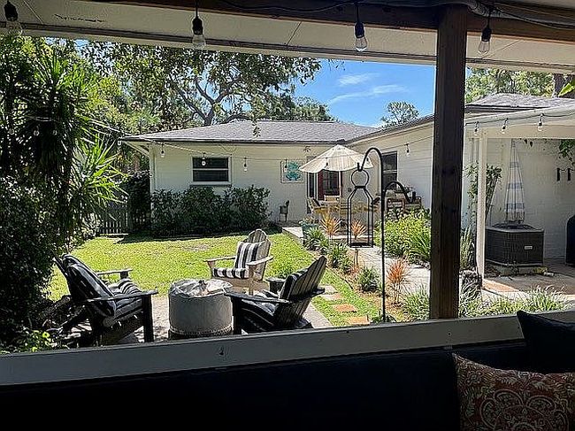 Photo of 4020 Queen St N, Saint Petersburg, FL