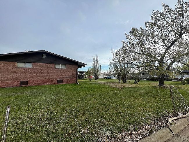 Photo of 403 S 8th St E, Baker, MT