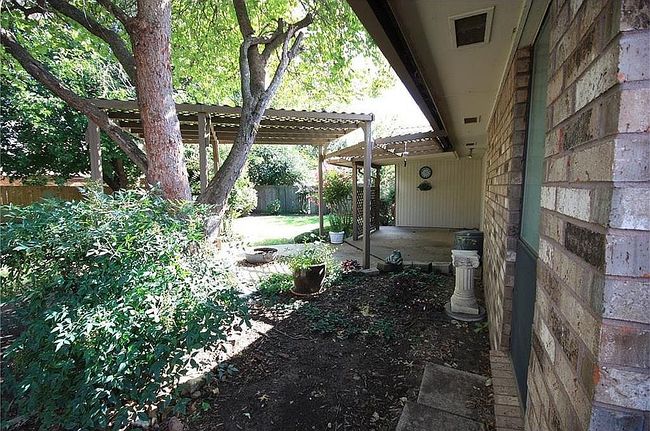 Additional photo 2 of property located at 640 Waterview Rd