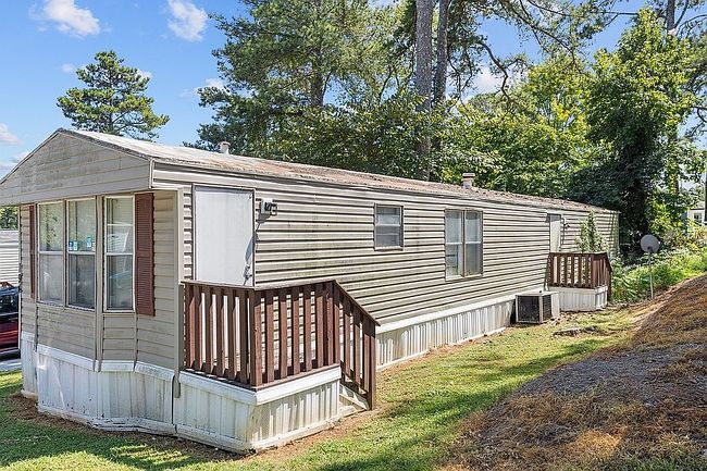 Image of 194 Mountain Dr