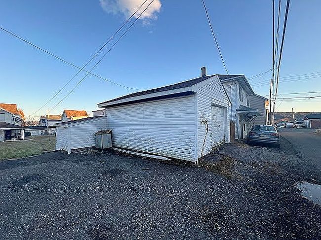 Photo of 312 N 3rd St, Lehighton, PA