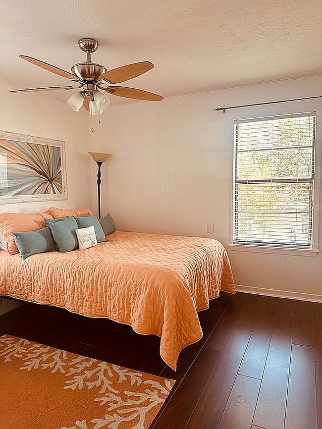 Image of 1106 W Jefferson Ave