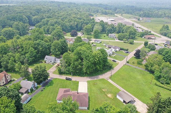 Photo of Buena Vista Dr, Hubbard, OH
