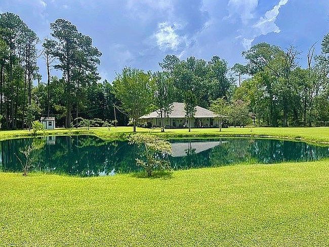 Photo of 21778 Saint Marie Dr, Denham Springs, LA