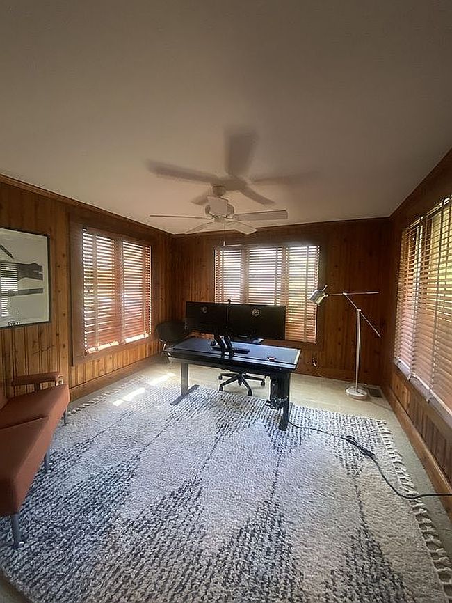 Image of 902 Midway Dr