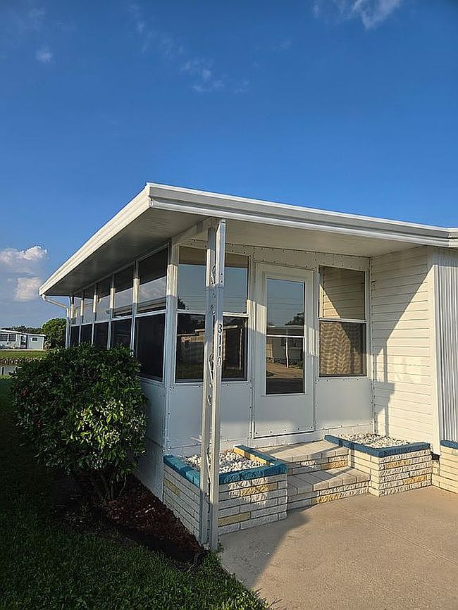 Photo of 3110 Saralake Blvd #3110, Sarasota, FL