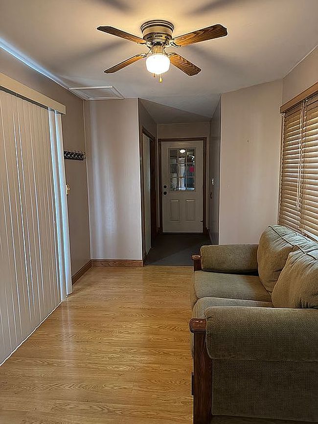 Image of 105 Cedar St