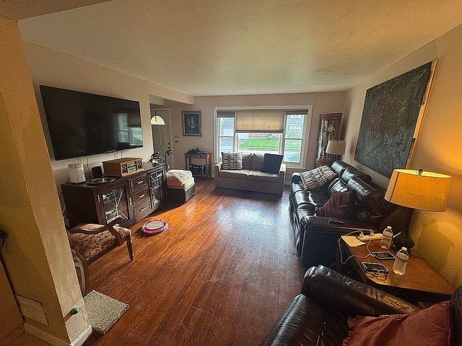 Photo of 113 Norman Dr, East Meadow, NY