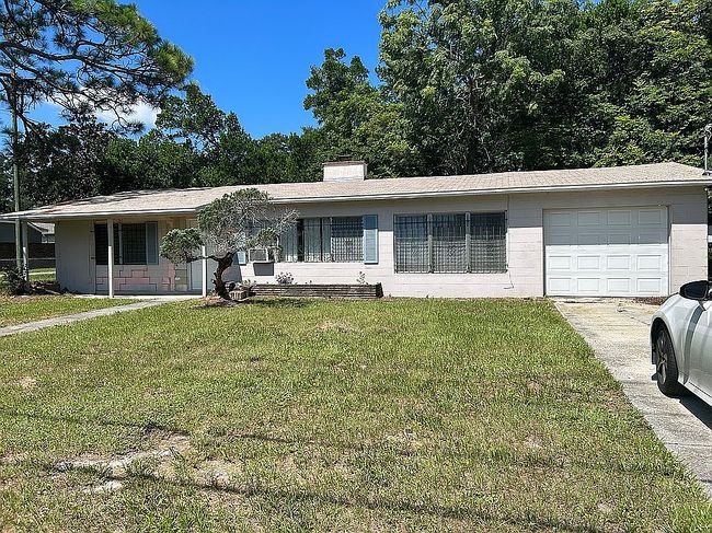 Preview of property located at 266 S Pearl Lake Cswy