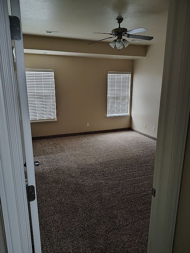 Photo of 1608 W 1300 N, Clinton, UT