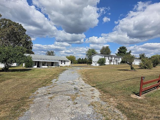Photo of 329 Davis Dr