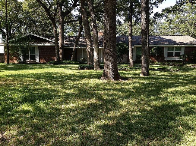 Image of 6411 Beachview Dr