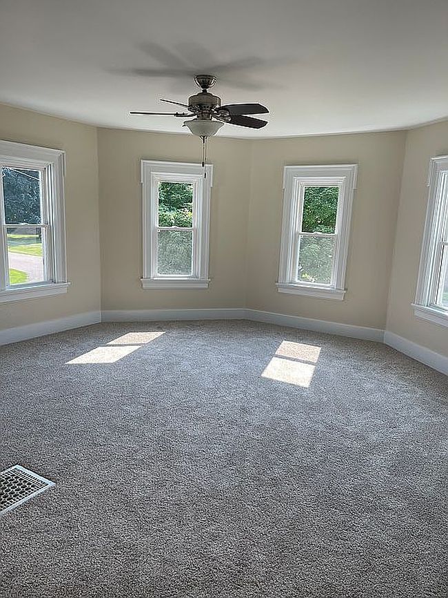 Photo of 403 Uncas St, Tonica, IL