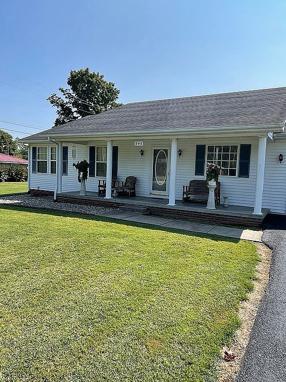 Additional photo 1 of property located at 545 Old Edmonton Rd