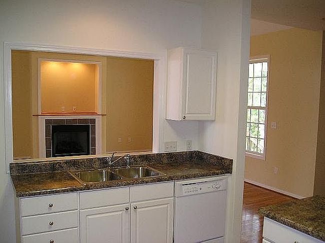 Photo of 102 Brookstone Way, Central, SC