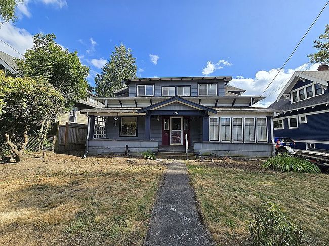 Photo of 3744 Se Market St, Portland, OR