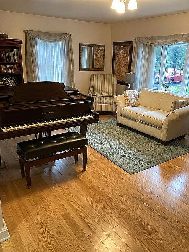 Photo of 1471 Cold Spring Rd, Williamstown, MA