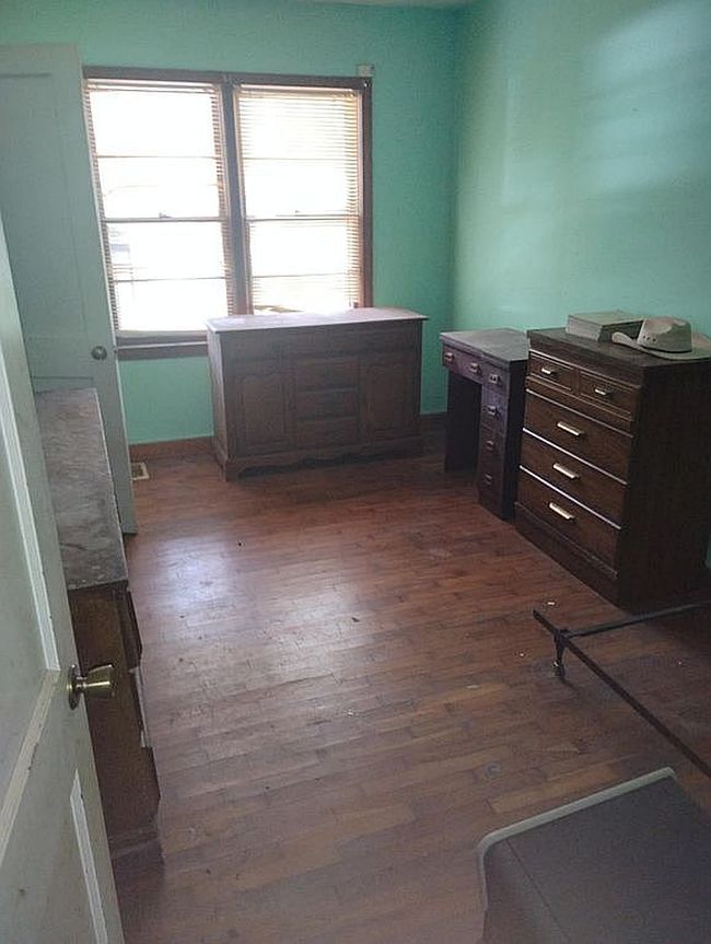 Additional photo 2 of property located at 1602 Fairview Rd