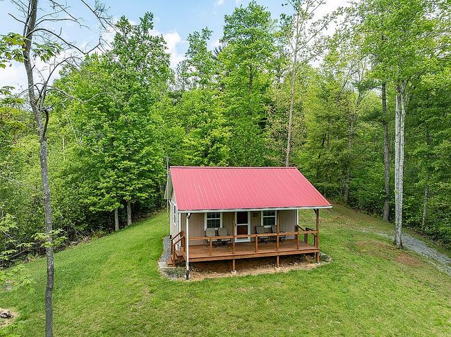 Preview of property located at 994 Fairview Rd
