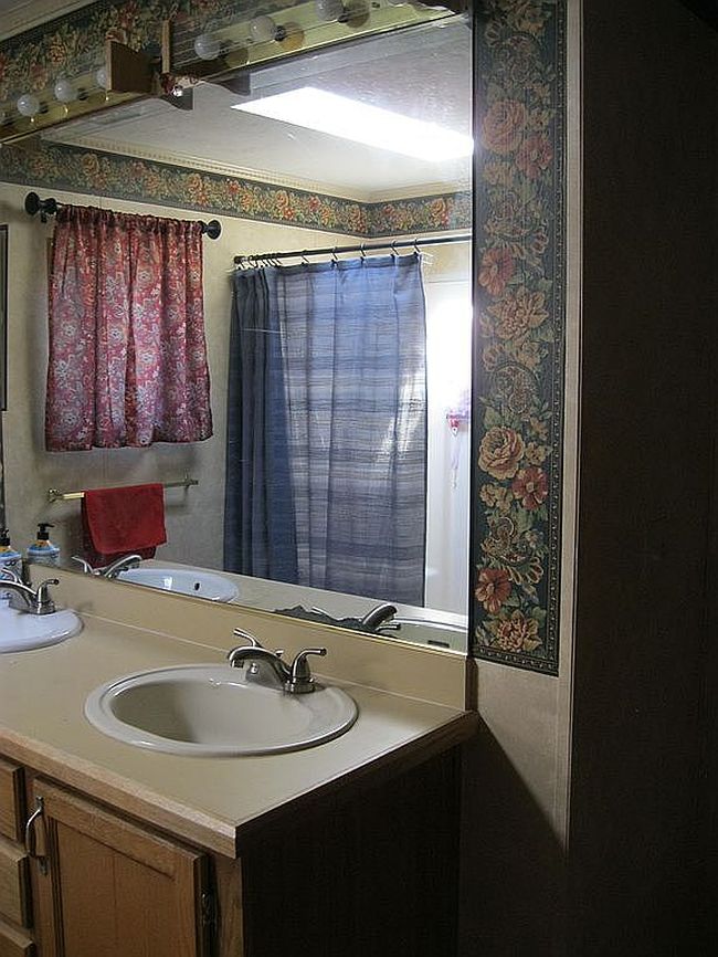 Photo of 1200 E Central Ave Space 9, Sutherlin, OR