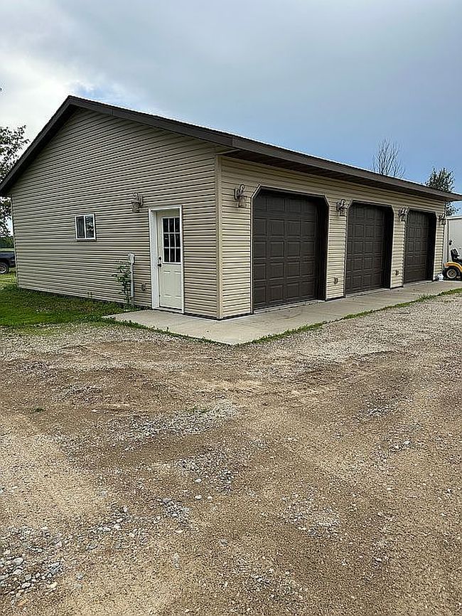 Additional photo 3 of property located at 25045 390th St