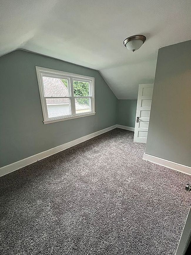 Photo of 1165 Main St, Vestal, NY