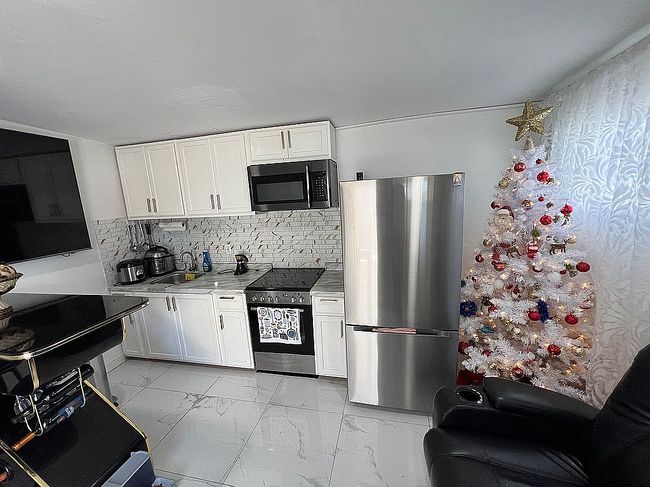 Additional photo 4 of property located at 3170 Sw 8th St Lot G702