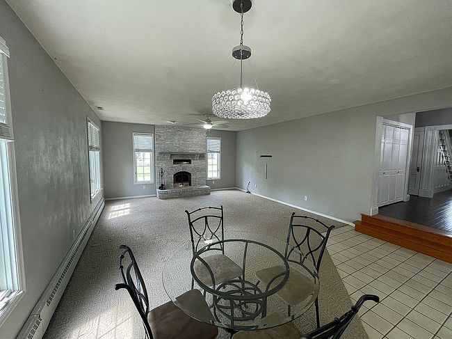 Image of 211 N Cherry St